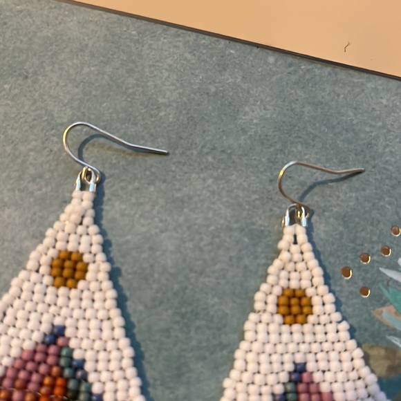 Premium beaded fringe earrings - Picture 4 of 5